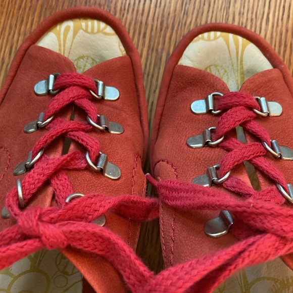 FLY LONDON YLFA red lace up wedges, peep toe. Size 37.  6.5-7. Leather - Picture 6 of 9